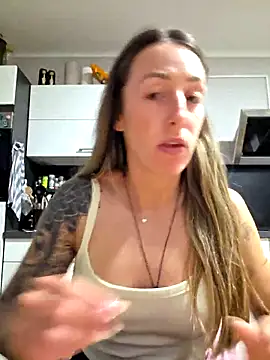 Snapshot of NicoleKaiser chatting on 22, 4, 2026 NicoleKaiser online show from 22, 4, 2026