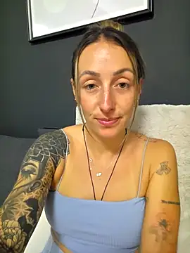 Snapshot of NicoleKaiser chatting on 26, 4, 2026 NicoleKaiser online show from 26, 4, 2026