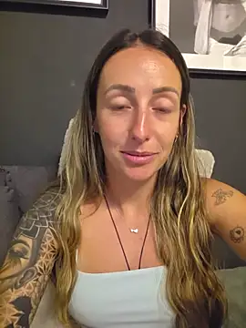 Snapshot of NicoleKaiser chatting on 26, 5, 2026 NicoleKaiser online show from 26, 5, 2026