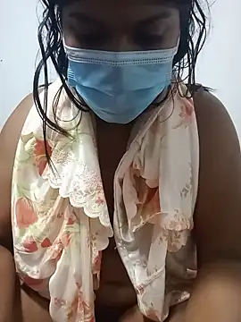 Snapshot of honeyi_babe chatting on 22, 5, 2026 honeyi babe online show from 22, 5, 2026