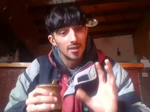 Snapshot of Matii19cm7 chatting on 2, 7, 2026 Matii19cm7 online show from 2, 7, 2026