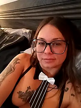 Snapshot of Couple_qc chatting on 20, 4, 2026 Couple qc online show from 20, 4, 2026
