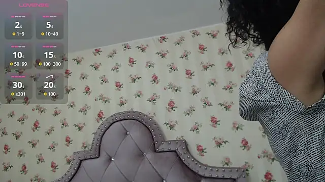 crystal watson0 online show from 23, 4, 2026