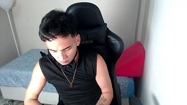 Mathias twinkk online show from 4, 4, 2026
