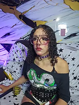 dark nina   online show from 11, 7, 2026