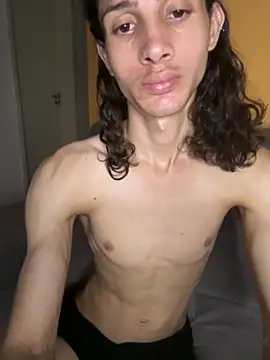 FelipeLipe18 online show from 18, 3, 2026