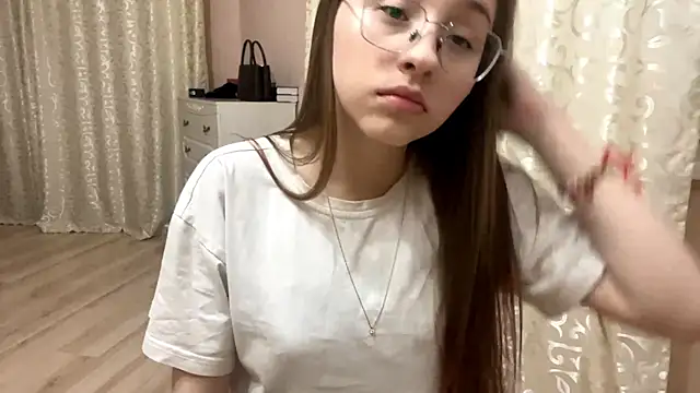 Vickyfaith online show from 10, 4, 2026