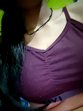 Snapshot of Lily4852 chatting on 29, 3, 2026 Lily4852 online show from 29, 3, 2026