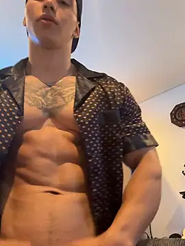 Snapshot of JAYCAM_ chatting on 5, 7, 2026 JAYCAM online show from 5, 7, 2026