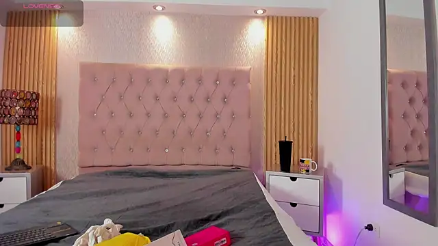 Jorinde Sexy online show from 6, 5, 2026