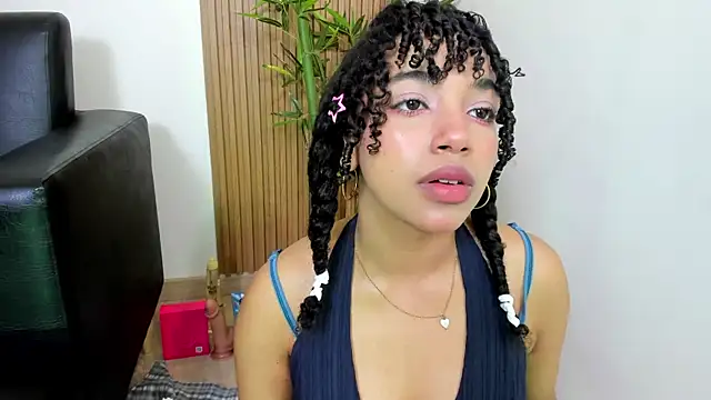 JazmyXXX online show from 25, 5, 2026