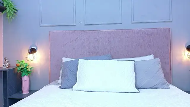 Ariana Mold online show from 25, 4, 2026