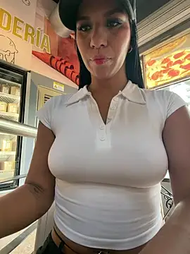 MonserratJons01 online show from 2, 6, 2026