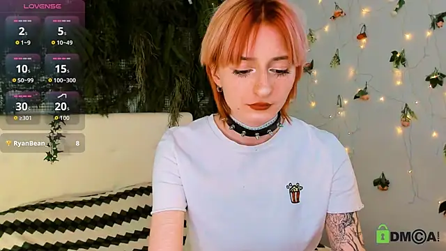 Snapshot of Kira__Cutie chatting on 6, 5, 2026 Kira Cutie online show from 6, 5, 2026
