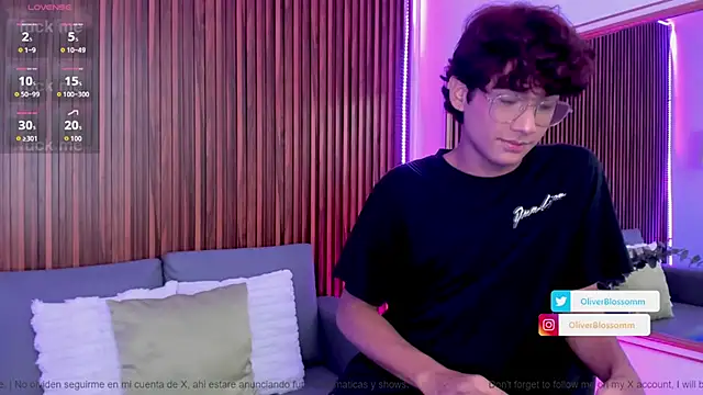Snapshot of Oliver20__ chatting on 4, 6, 2026 Oliver20 online show from 4, 6, 2026