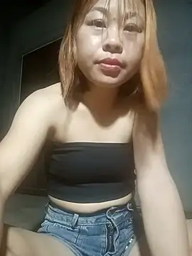 Aurora Luna online show from 17, 4, 2026