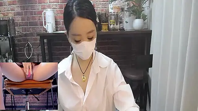 Latte-01 online show from 17, 4, 2026