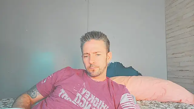Snapshot of SkylarrGrey chatting on 16, 5, 2026 SkylarrGrey online show from 16, 5, 2026