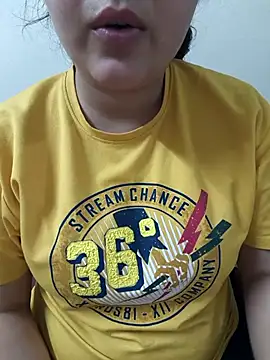 Snapshot of neelam_rawat chatting on 15, 4, 2026 neelam rawat online show from 15, 4, 2026
