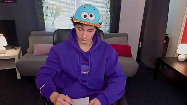 Snapshot of KevinStrike chatting on 21, 3, 2026 KevinStrike online show from 21, 3, 2026