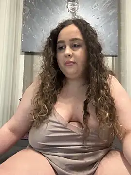 Snapshot of CurlyMaddie chatting on 20, 4, 2026 CurlyMaddie online show from 20, 4, 2026