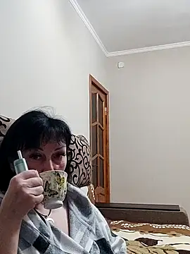 HelgaDennis online show from 3, 4, 2026