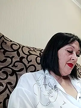 HelgaDennis online show from 15, 6, 2026