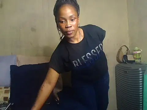 Lindabee200 online show from 14, 6, 2026