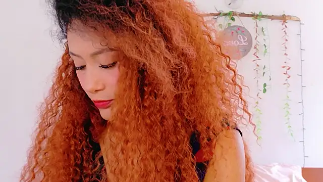 Ajua  Uva online show from 30, 3, 2026