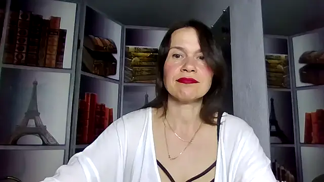 Selena Moo online show from 31, 3, 2026