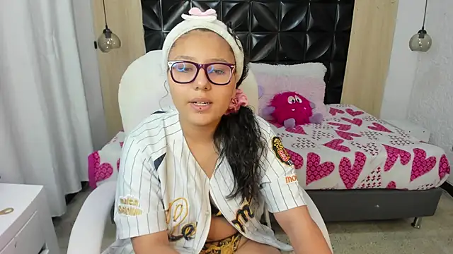 Rapthalia  online show from 8, 4, 2026