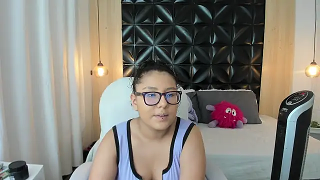 Rapthalia  online show from 15, 4, 2026