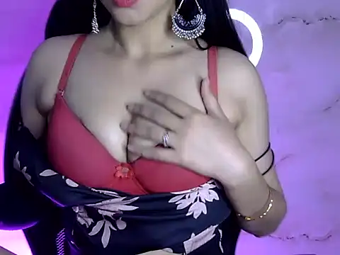 Snapshot of Anaya_singh chatting on 17, 4, 2026 Anaya singh online show from 17, 4, 2026