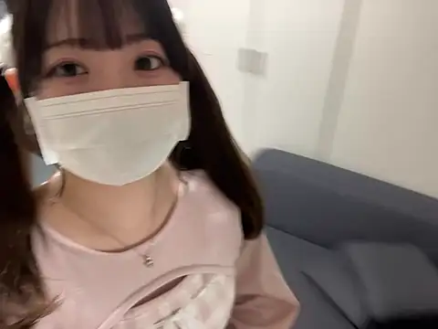 y-u-r-a-33 online show from 31, 3, 2026