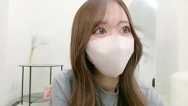 Snapshot of salachan_v chatting on 8, 7, 2026 salachan v online show from 8, 7, 2026