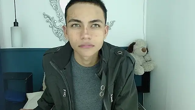 Snapshot of romeo_laurient chatting on 18, 6, 2026 romeo laurient online show from 18, 6, 2026