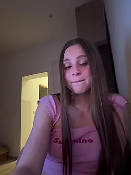 Snapshot of BellMeow_ chatting on 17, 5, 2026 BellMeow online show from 17, 5, 2026