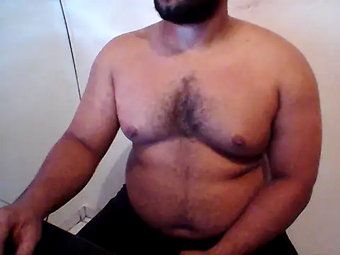 Derick 013 online show from 17, 5, 2026