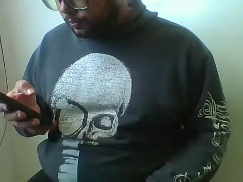 Derick 013 online show from 17, 5, 2026
