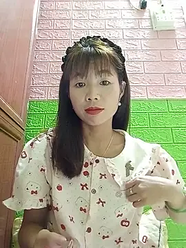 AmyLinee01 online show from 8, 6, 2026