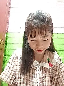AmyLinee01 online show from 19, 6, 2026