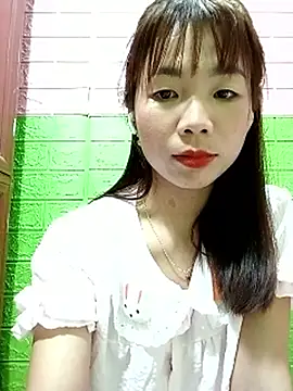 Snapshot of AmyLinee01 chatting on 29, 6, 2026 AmyLinee01 online show from 29, 6, 2026