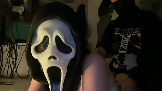 SilentScreamsVan- online show from 8, 4, 2026