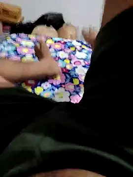 roselover2222 online show from 13, 4, 2026