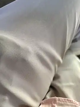 roselover2222 online show from 16, 4, 2026