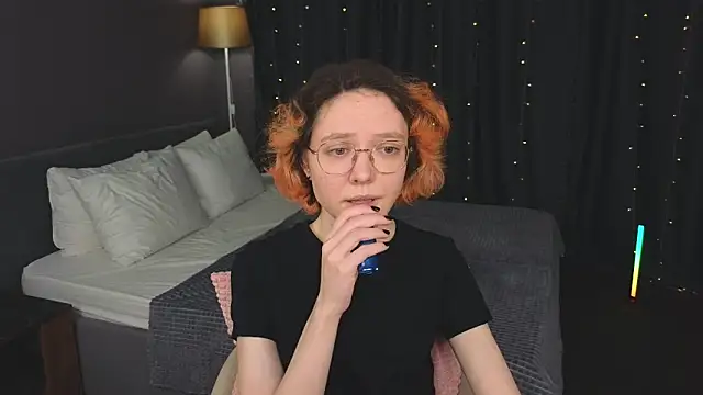 Snapshot of HottoKori chatting on 25, 4, 2026 HottoKori online show from 25, 4, 2026