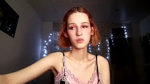 Snapshot of SirenFrost chatting on 30, 5, 2026 SirenFrost online show from 30, 5, 2026