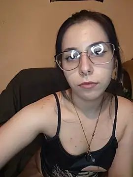 Snapshot of Rue_the_witch6 chatting on 14, 7, 2026 Rue the witch6 online show from 14, 7, 2026
