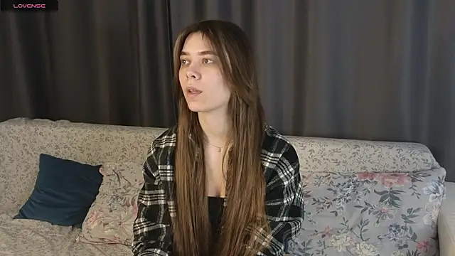 LynnWalker online show from 28, 3, 2026