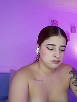 Snapshot of martina_connor1 chatting on 26, 5, 2026 martina connor1 online show from 26, 5, 2026